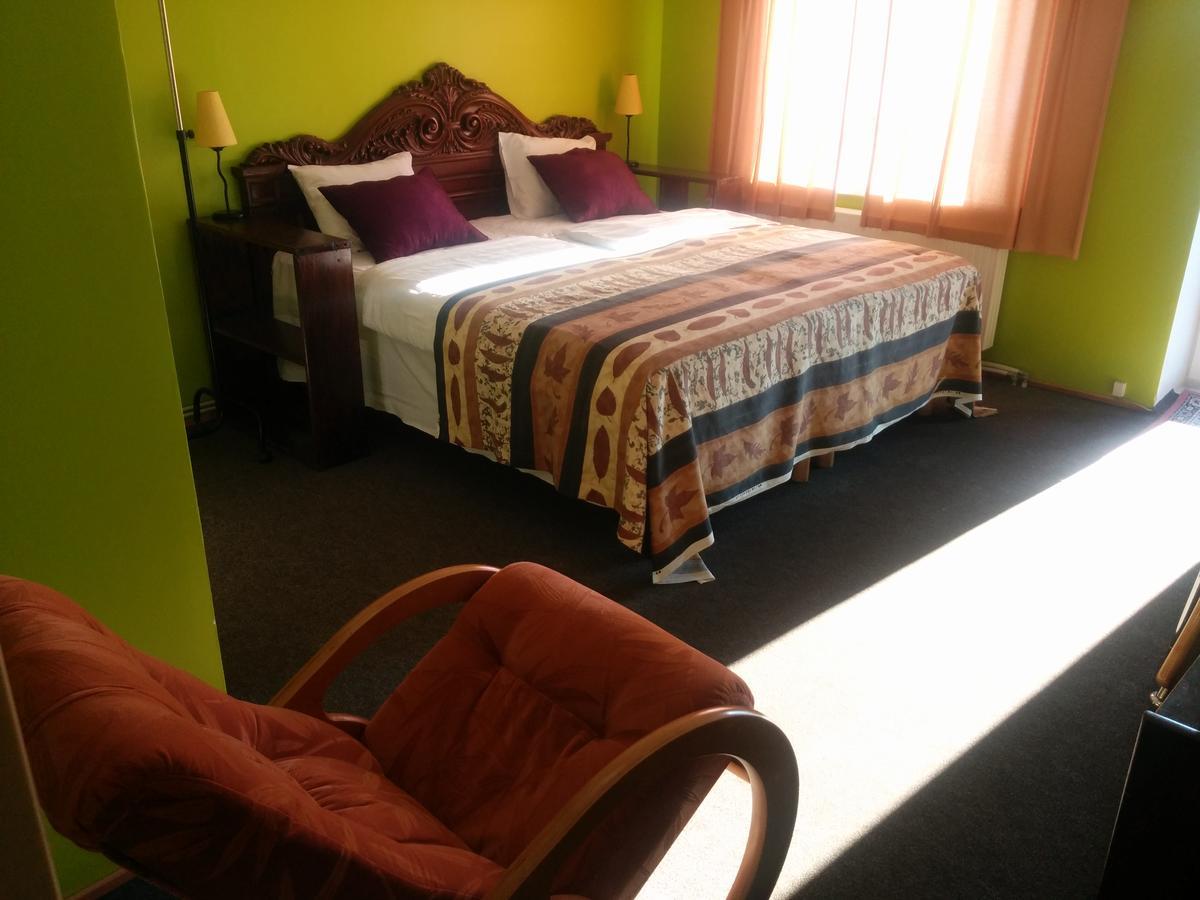 Hotel Getliin Saku Bagian luar foto