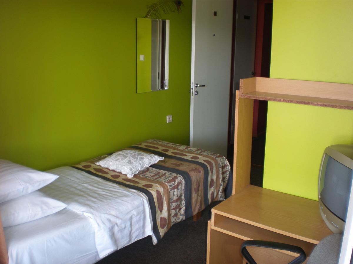 Hotel Getliin Saku Bagian luar foto